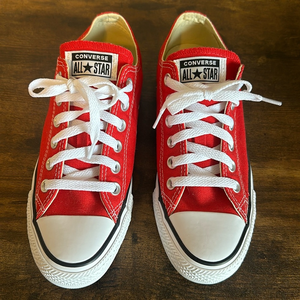 Brand new Red Converse Chuck Taylor All Star Shoe